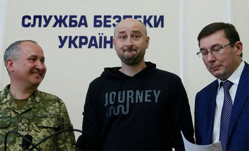 Reaparece el periodista ruso dado por muerto por Kiev Reaparece el periodista ruso dado por muerto por Kiev